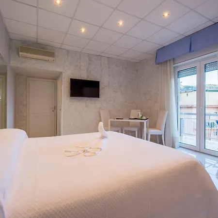 House Matilde לינה וארוחת בוקר 4*